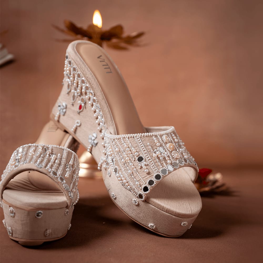 Pearl mirage wedges