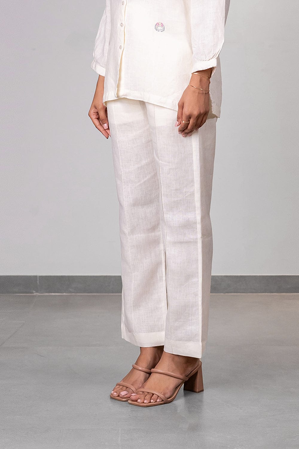 Tucks Pants - White